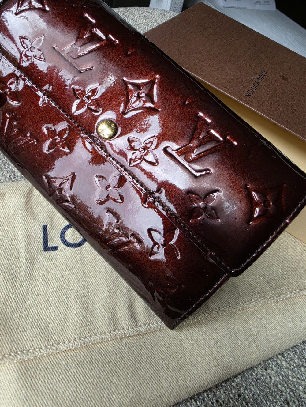 Authentic Louis Vuitton Sarah Patent Monogram Wallet in Deep Burgundy - Picture 5 of 14